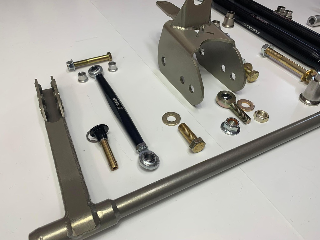 CorteX 20052014 Mustang Adjustable Rear Sway Bar & Control Arm Kit